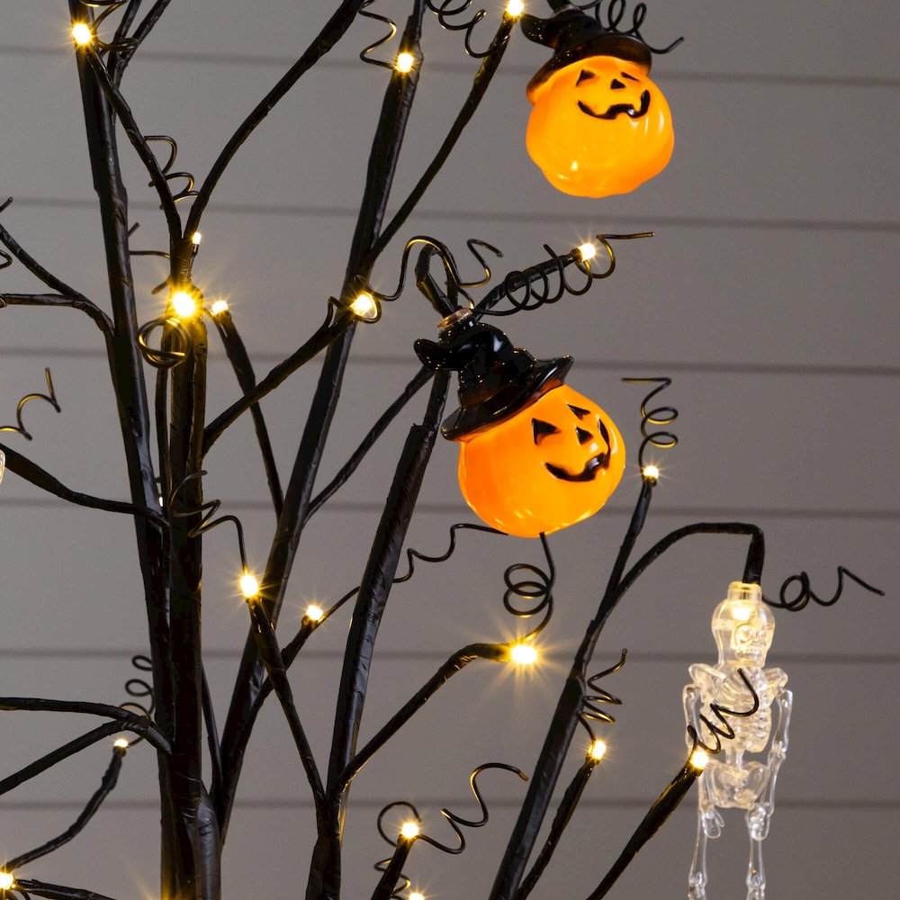 4ft. Pre-Lit Artificial Halloween Pumpkins and Skulls Ornament Tree. Picture 4
