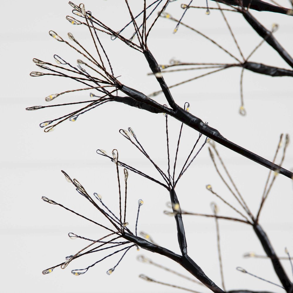 6ft Pre-Lit Artificial Halloween Black Starburst Tree with 1680 Fairy LED Lights. Picture 10