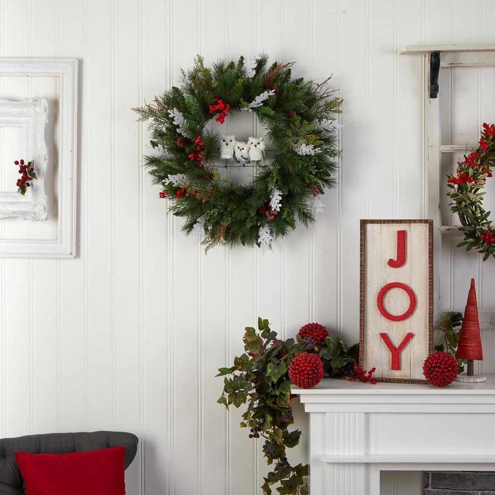 24in. Holiday Winter Owl Family Pinecone Berry Christmas Artificial Wreath. Picture 4