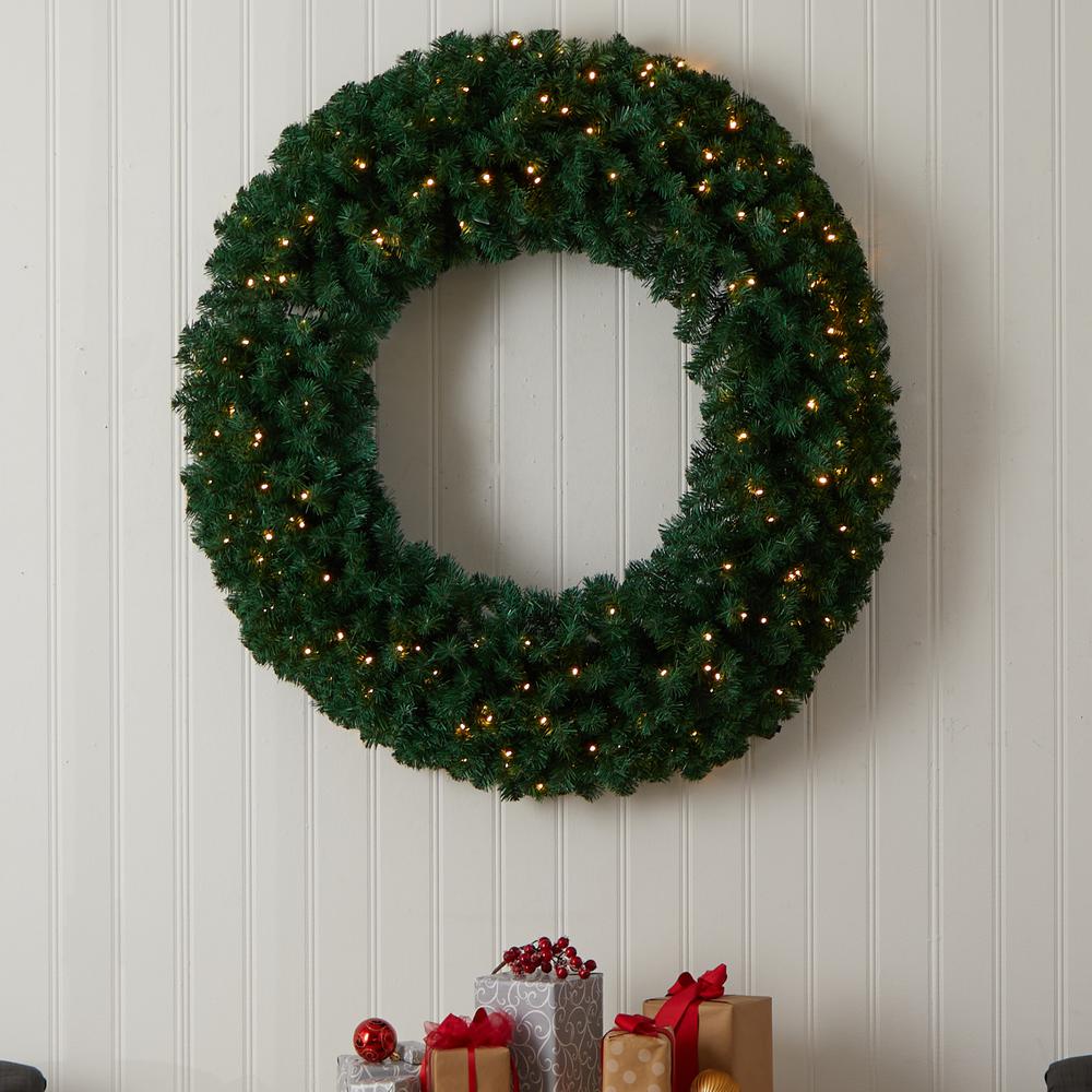 Large Artificial Christmas Wreath with 714 Bendable Branches. Picture 4
