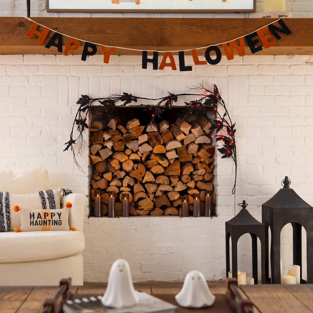 6.5ft. Pre-Lit Artificial Halloween Black Maple Garland with 48 LED Lights. Picture 4