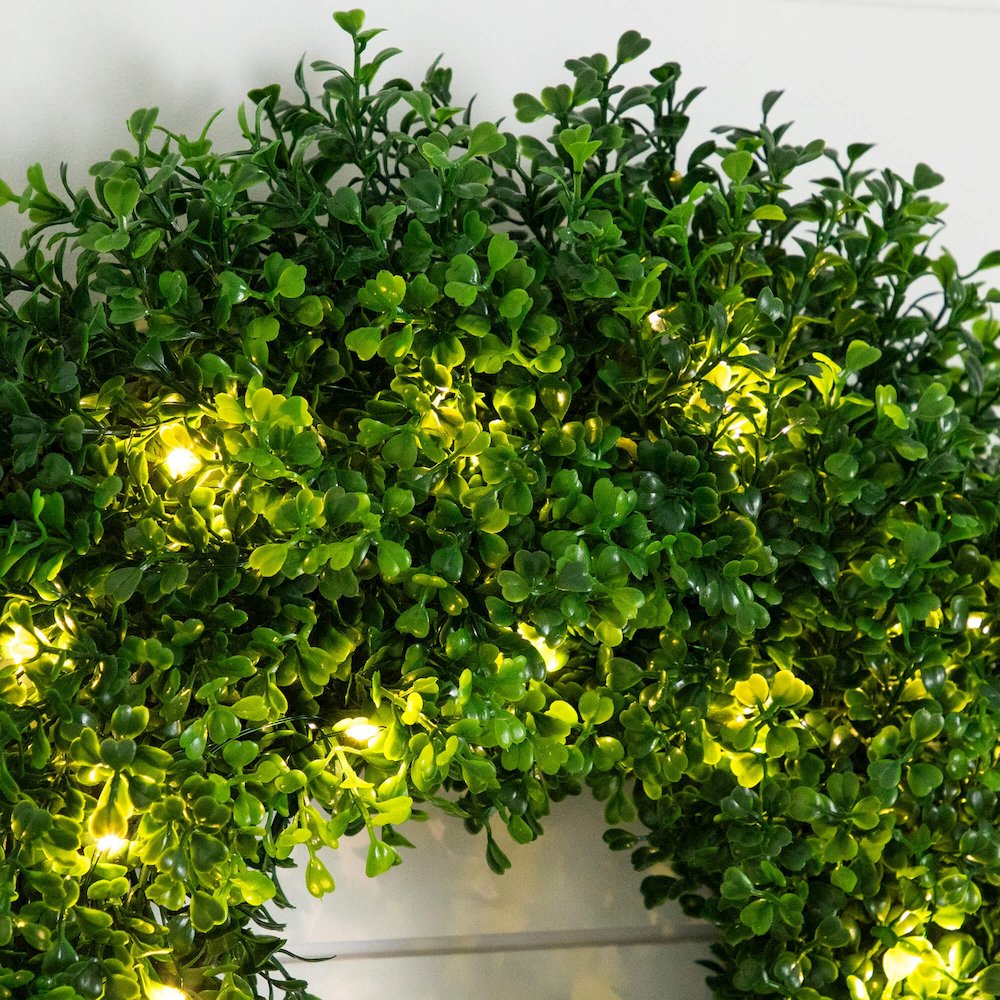 18in. Pre-Lit Artificial Boxwood Wreath with 25 Warm White LED Lights. Picture 9
