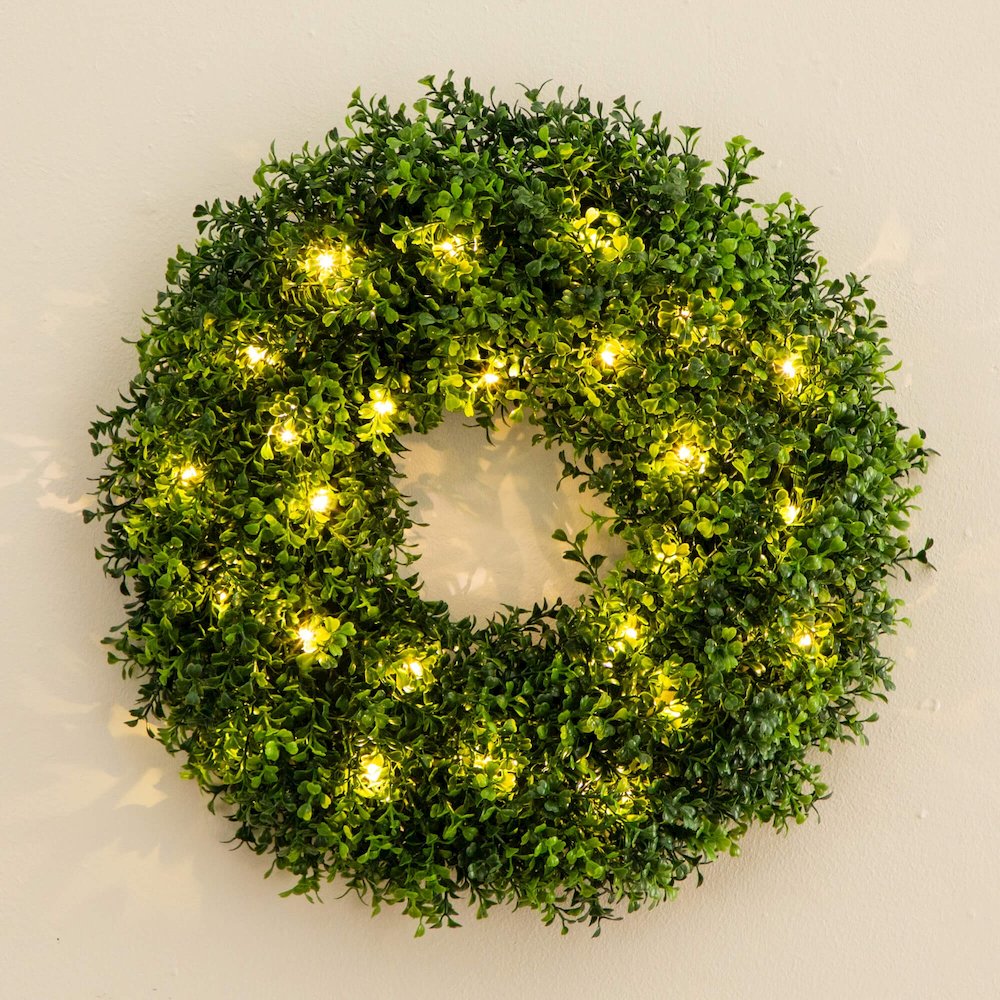 18in. Pre-Lit Artificial Boxwood Wreath with 25 Warm White LED Lights. Picture 8