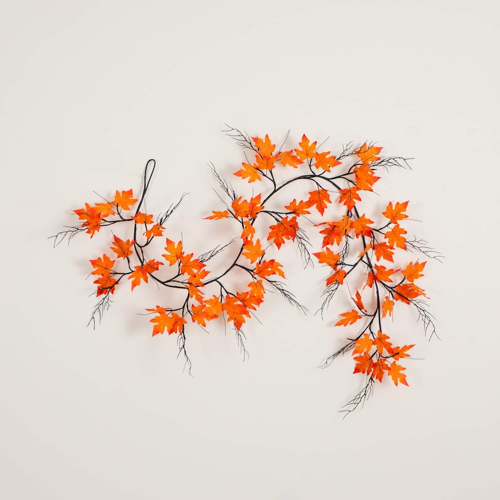 6ft. Pre-Lit Autumn Maple Artificial Fall Garland with 54 Warm White LED Lights. Picture 6