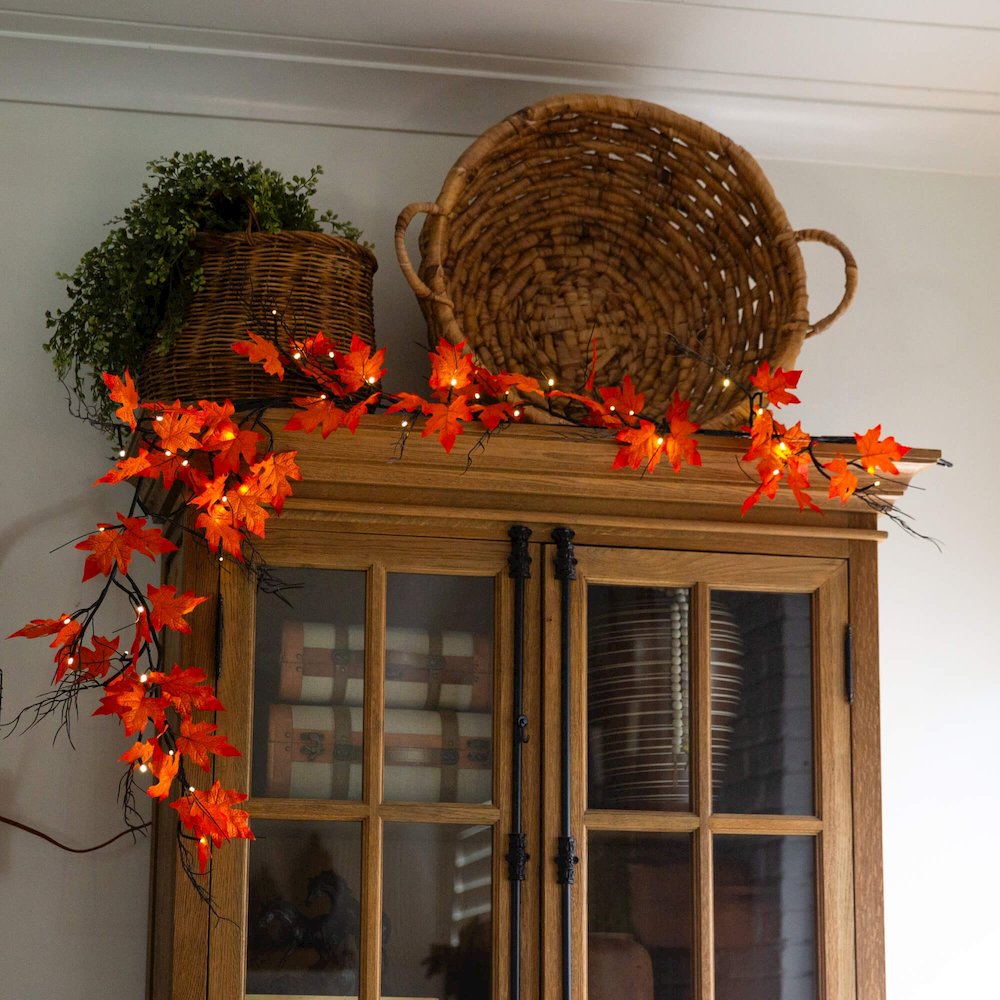 6ft. Pre-Lit Autumn Maple Artificial Fall Garland with 54 Warm White LED Lights. Picture 3