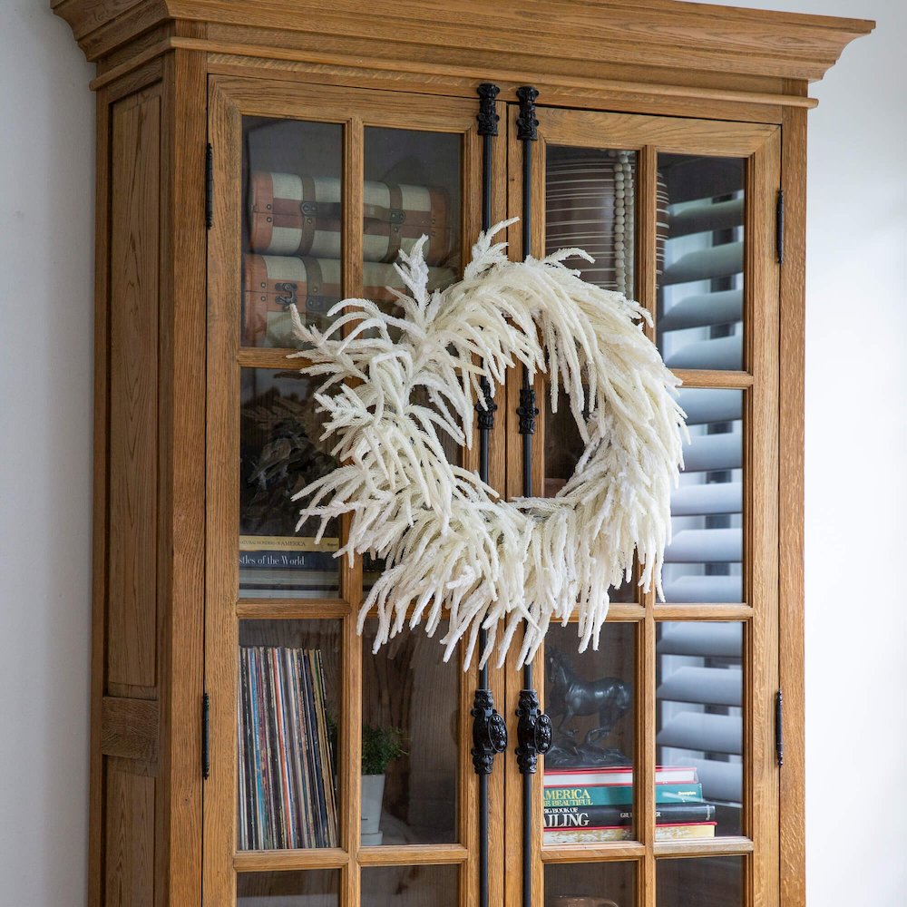 24in. Artificial Real Touch White Norfolk Island Pine Wreath with Natural Look. Picture 4