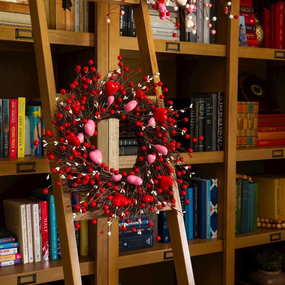 18in. Artificial Valentine's Day Heart & Berry Twig Wreath. Picture 8