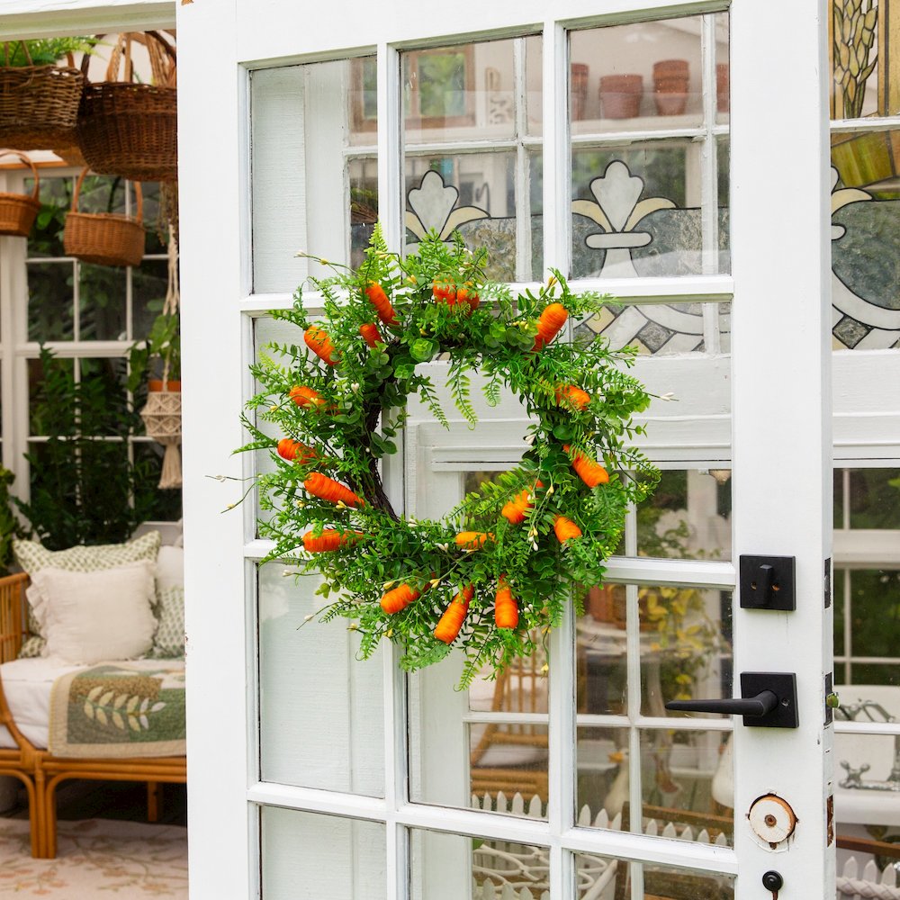 22in. Artificial Easter Fern and Carrots Wreath. Picture 6