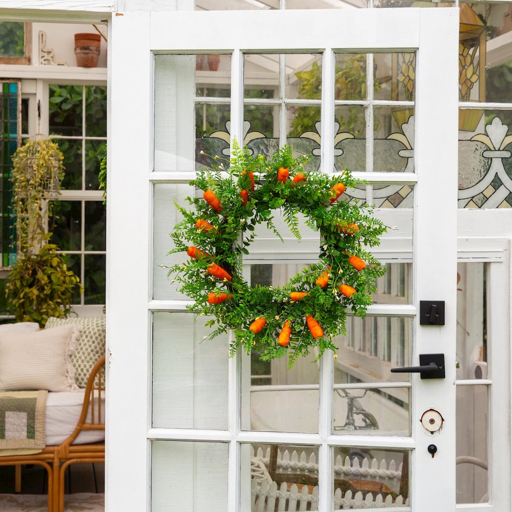 22in. Artificial Easter Fern and Carrots Wreath. Picture 8