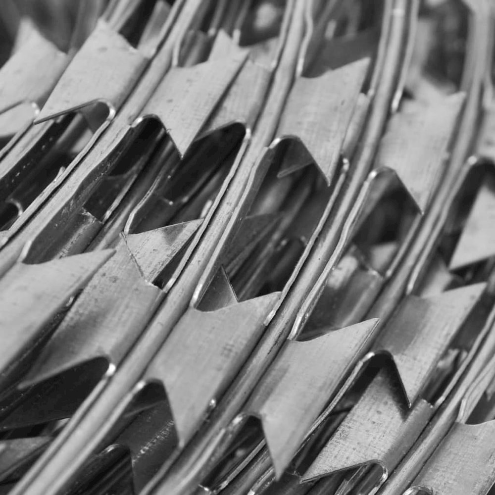 NATO Razor Wire Helical Wire Roll Galvanized Steel 197', 141076. Picture 4
