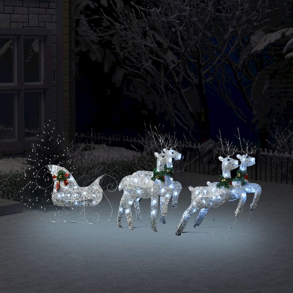 Reindeer and Sleigh Christmas Decoration Set of 4 Silver. Picture 1