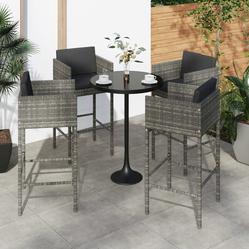 Bar Stool Set of 4 Grey Poly Rattan. Picture 1