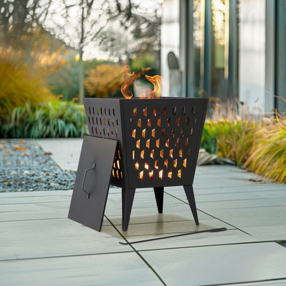 Powder-Coated Steel Wood-Burning Fire Pit with Mesh Lid and Poker, Black. Picture 7
