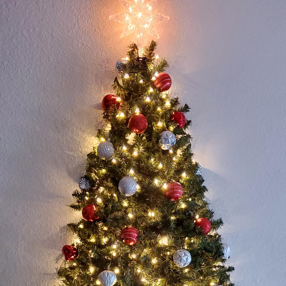 100' x 8" Green Commercial Length Pine Artificial Christmas Garland Unlit. Picture 6