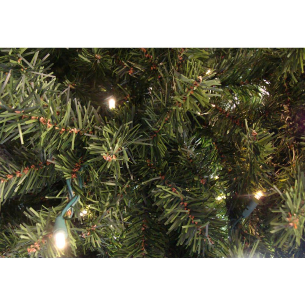 10' Pre-Lit Medium Canadian Pine Candlelight LED Artificial Christmas Tree - Clear Lights. Picture 4