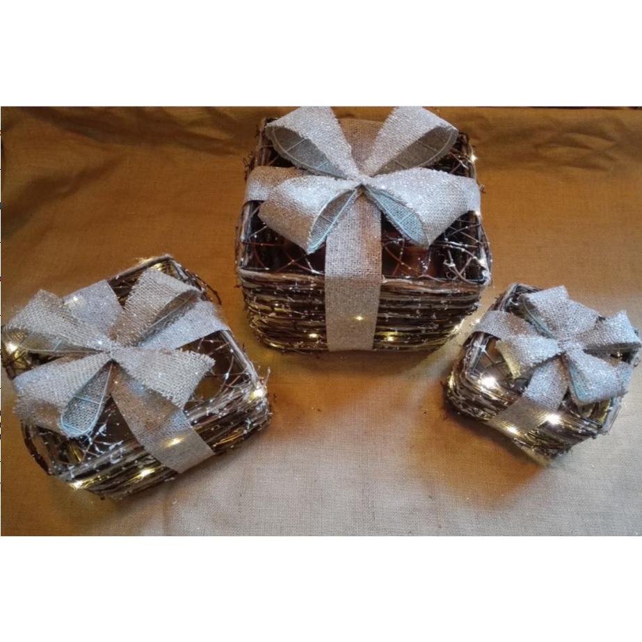 Set of 3 Lighted Rattan Gift Boxes with Burlap Bows Tabletop Christmas Decorations 9.75". Picture 2