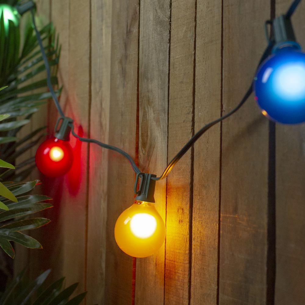 15-Count Multi-Color Satin G50 Globe Christmas Light Set  13.75ft Green Wire. Picture 2