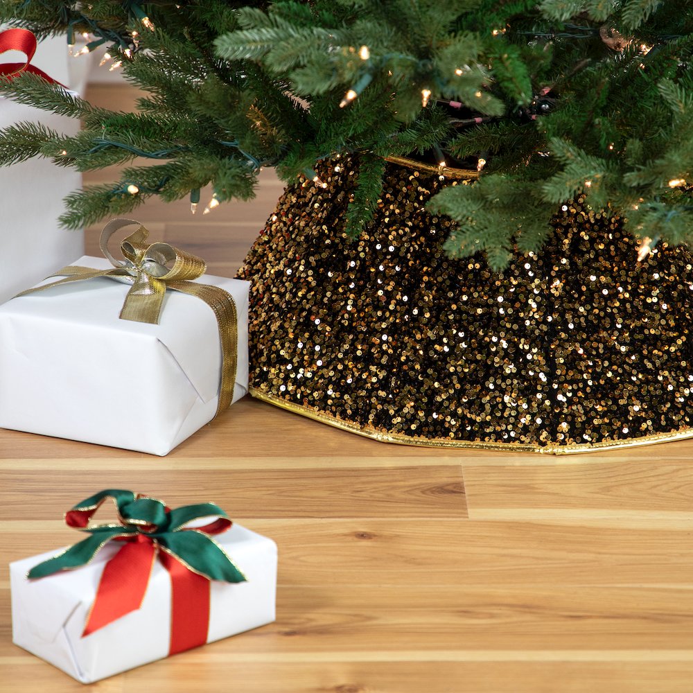 26" Gold Sequins Hexagonal Christmas Tree Collar. Picture 2