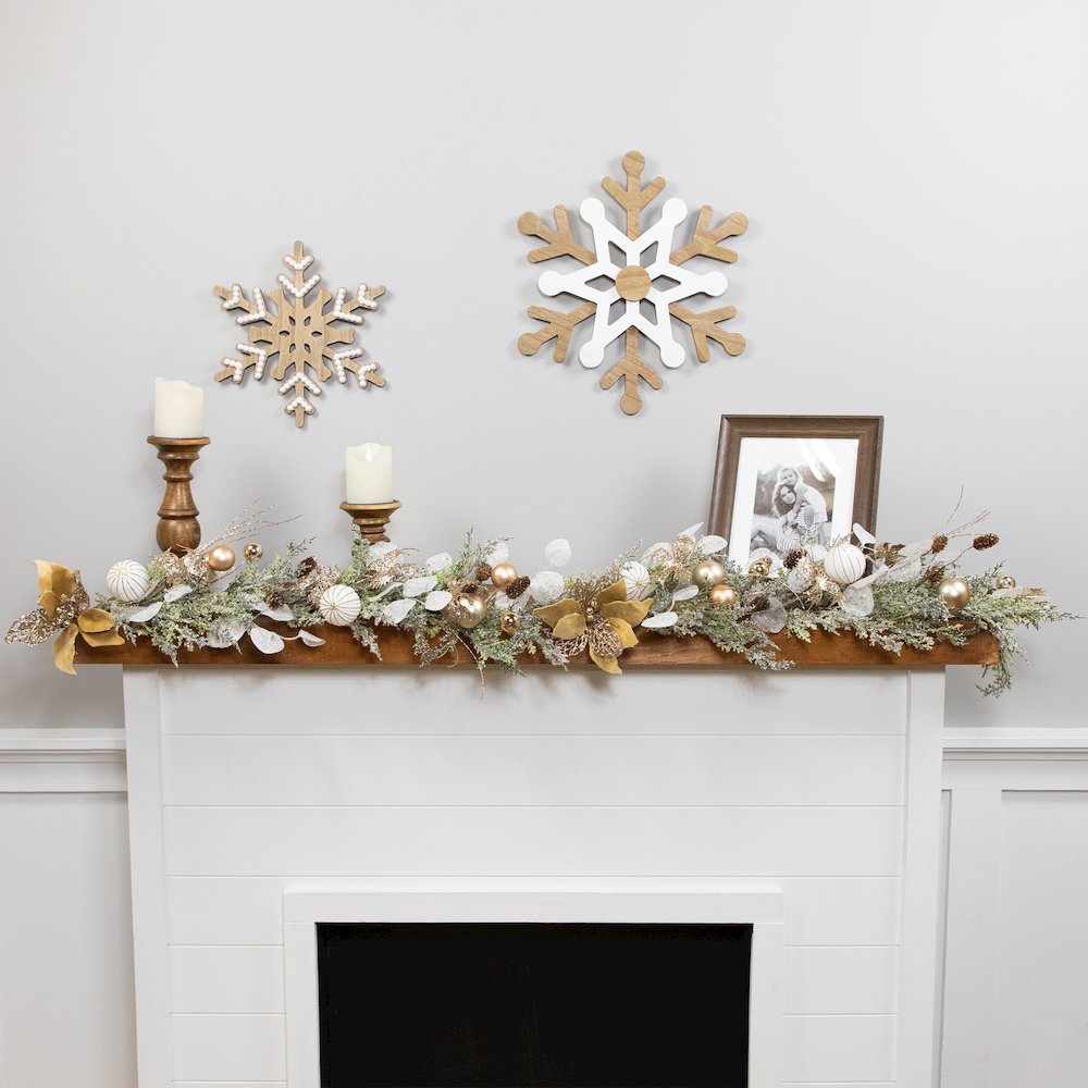 Poinsettia and Ornaments Artificial Christmas Garland - 6' x 7" - Unlit. Picture 2
