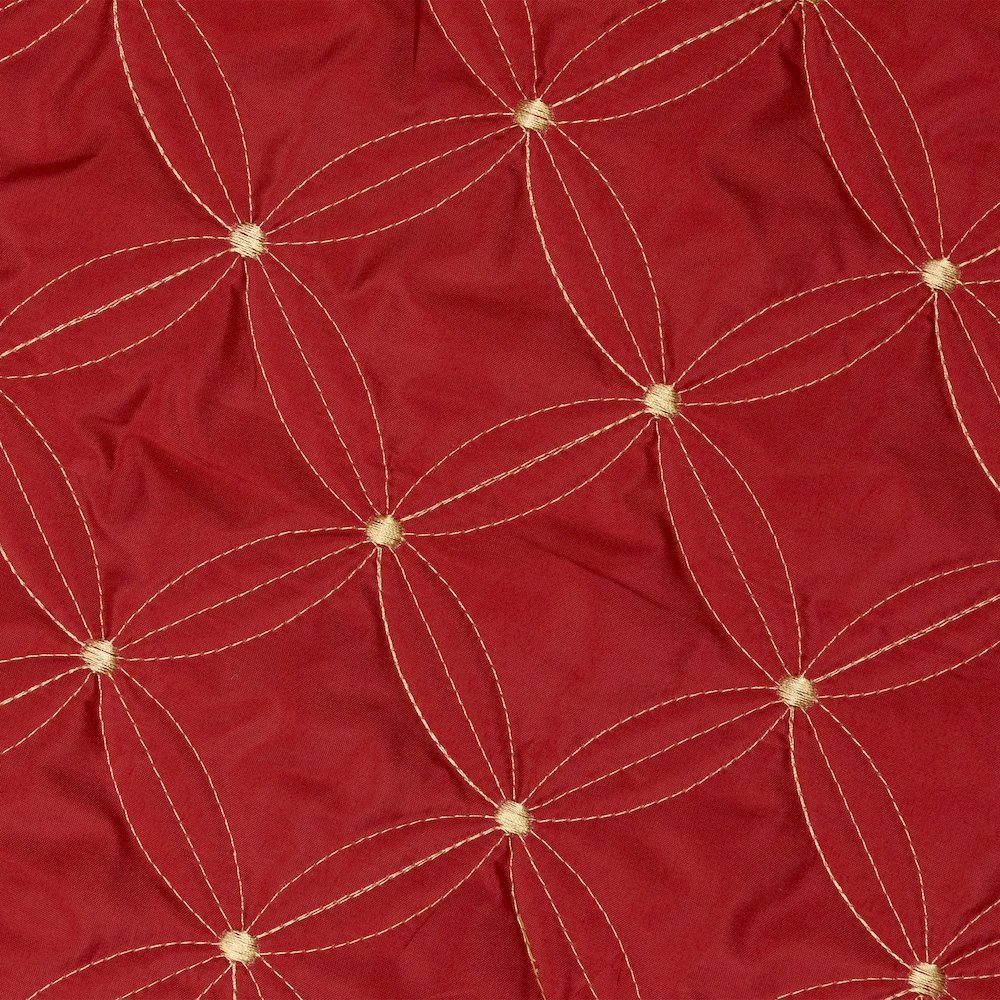 Round Quilted Tree Skirt - 60“ - Red. Picture 5