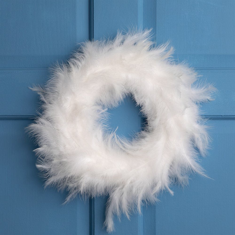 Wispy Feather Christmas Wreath - 14.5" - Unlit - Winter White. Picture 1