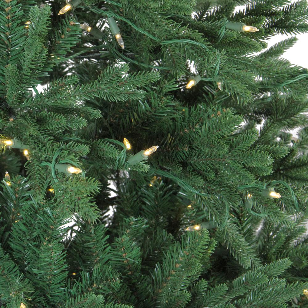 6.5' Pre-Lit Full Minnesota Balsam Fir Artificial Christmas Tree - Clear LED Lights. Picture 2