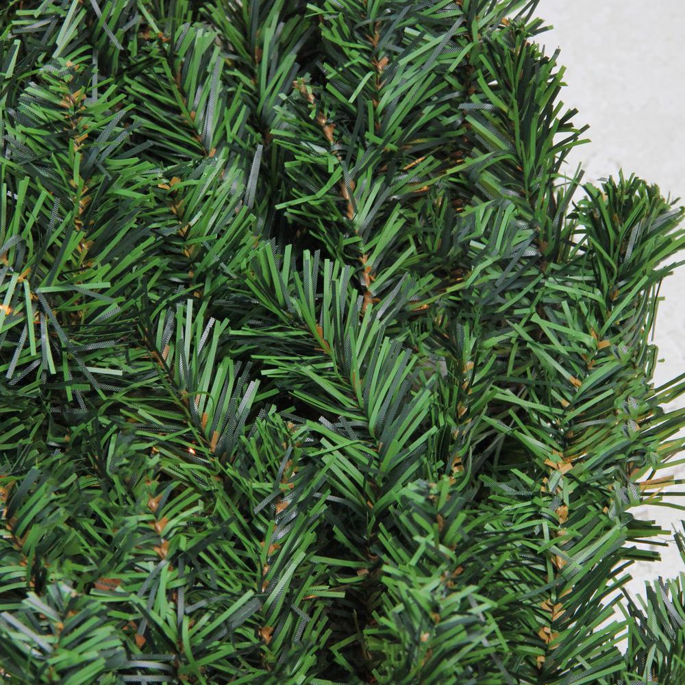 Canadian Pine Artificial Christmas Wreath  60-Inch  Unlit. Picture 3