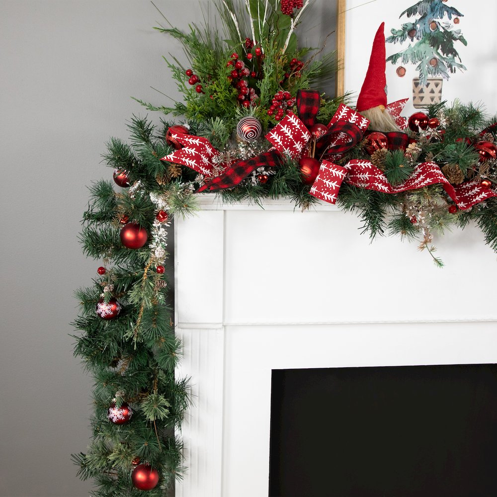 9' x 10" Yorkville Pine Artificial Christmas Garland - Unlit. Picture 3