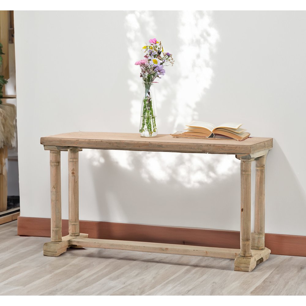 Farmhouse Cape May Console Table. Picture 2