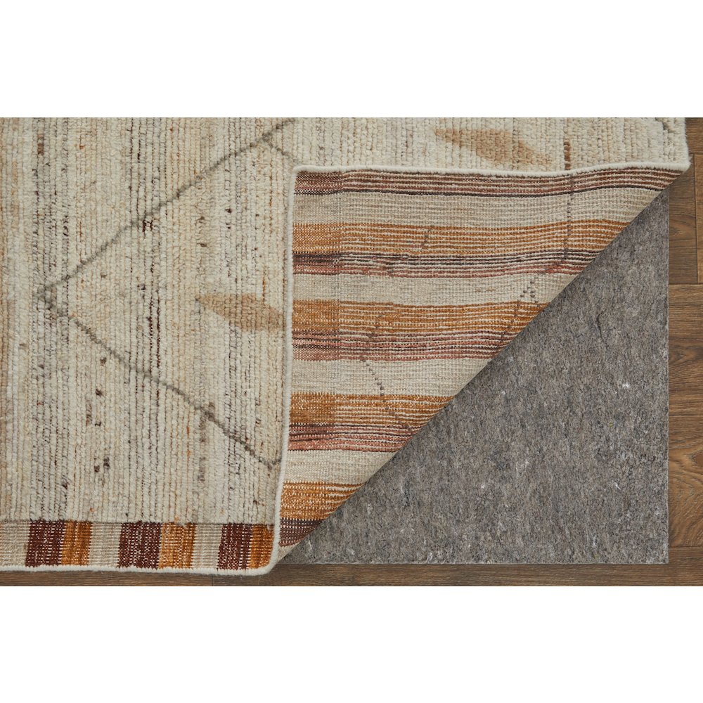 Kasbah Transitional Moroccan, Ivory/Tan/Orange, 2' x 3' Accent Rug. Picture 4
