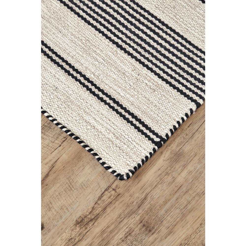Duprine Eco-Friendly PET Rug, Outdoor, Black/White, 4ft x 6ft Accent Rug, 7220560FBLK000C00. Picture 3