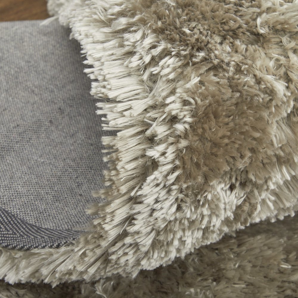 Blunham Lustrous Shimmering Shag Rug, Goloden Bronze, 5ft x 8ft Area Rug, 7494116FTPE000E10. Picture 7