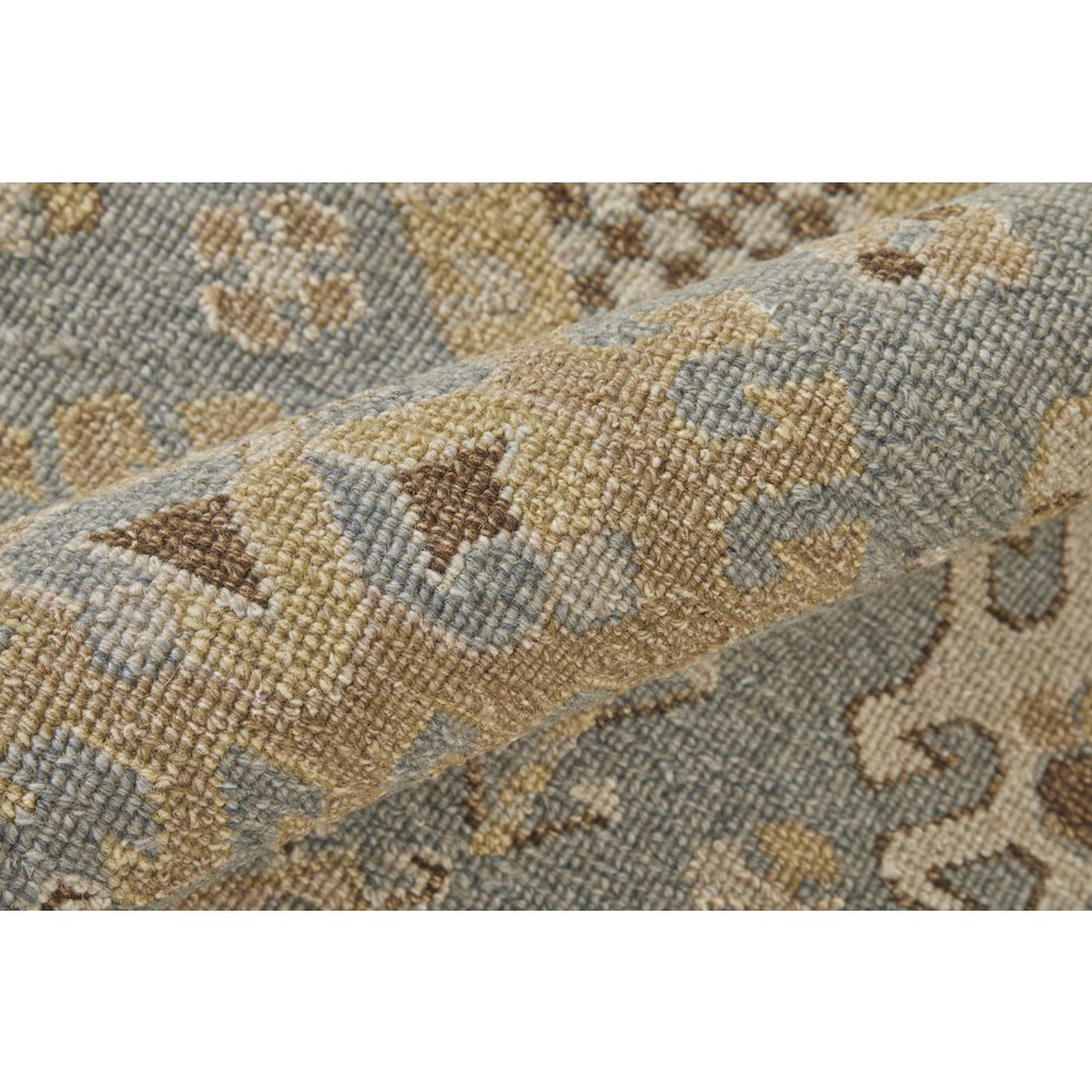 Corbitt Traditional Oriental, Blue/Gray/Ivory, 5'-6" x 8'-6" Area Rug. Picture 5
