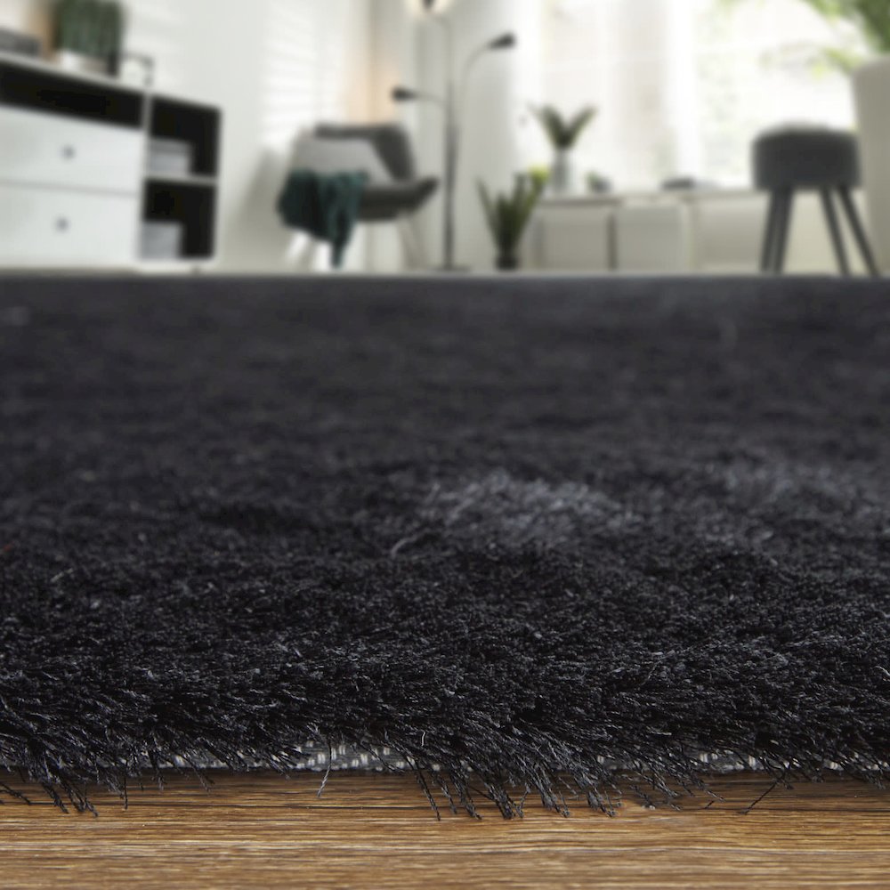 Indochine Plush Shag Rug with Metallic Sheen, Noir Black, 3ft-6in x 5ft-6in, 4944550FBLK000C50. Picture 8