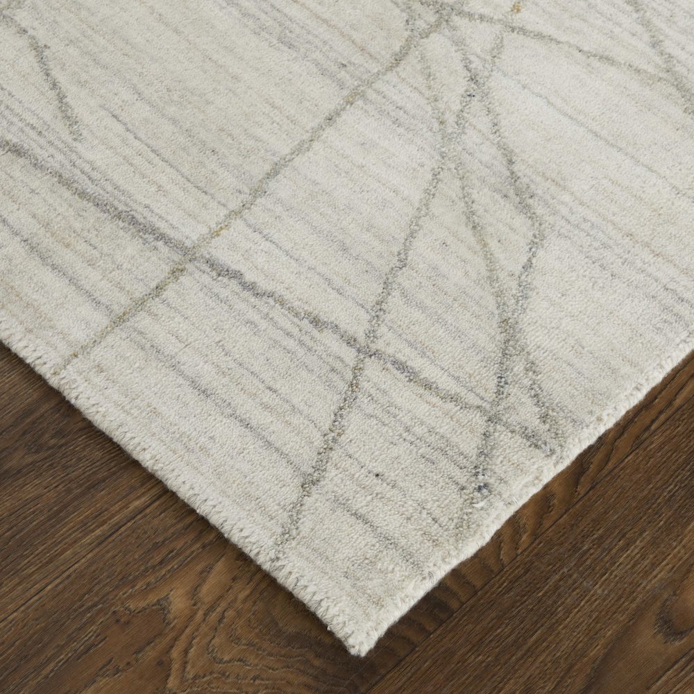 Whitton Modern Abstract, Ivory/Gray, 4' x 6' Accent Rug. Picture 3