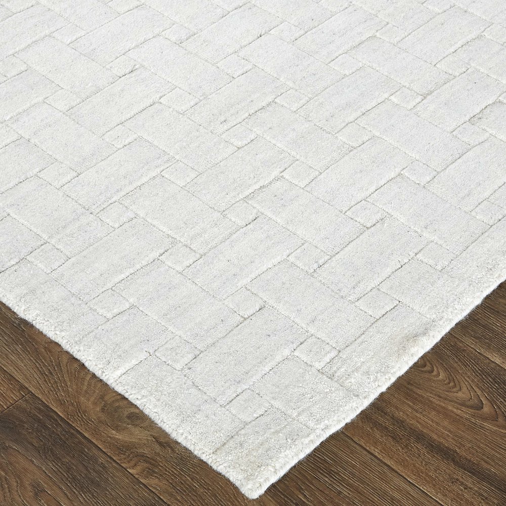 Redford Transitional Solid, White/Silver, 5' x 8' Area Rug. Picture 3