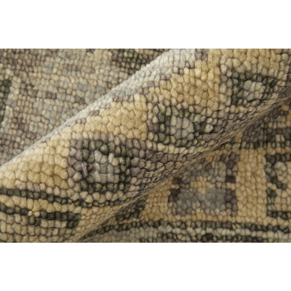 Fillmore Traditional Diamond, Brown/Gray, 2' x 3' Accent Rug. Picture 5