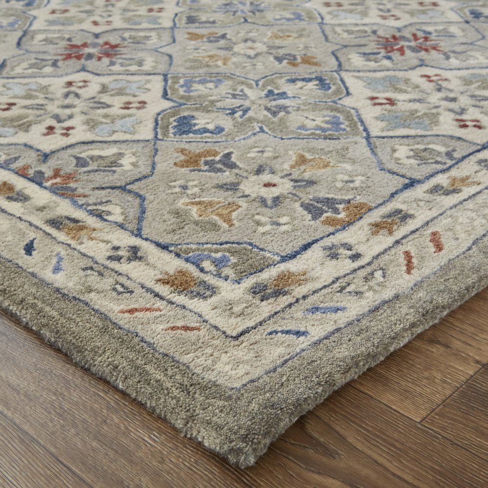 Rylan Transitional Floral & Botanical, Taupe/Ivory/Red, 9' x 12' Area Rug. Picture 3