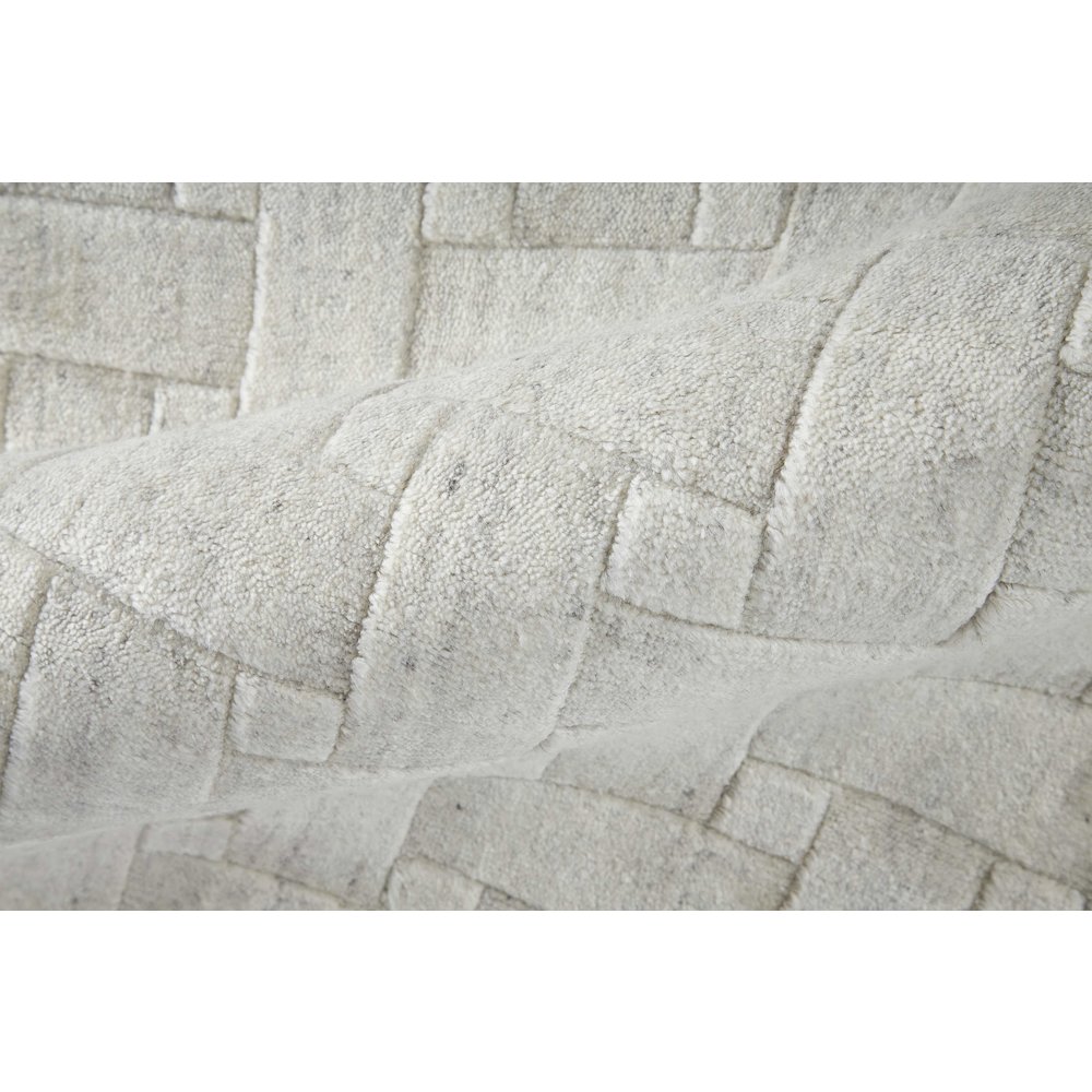 Redford Transitional Solid, White/Silver, 5' x 8' Area Rug. Picture 5