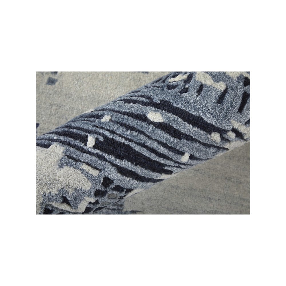 Zarah Modern Abstract, Blue/Ivory, 3'-6" x 5'-6" Accent Rug. Picture 5