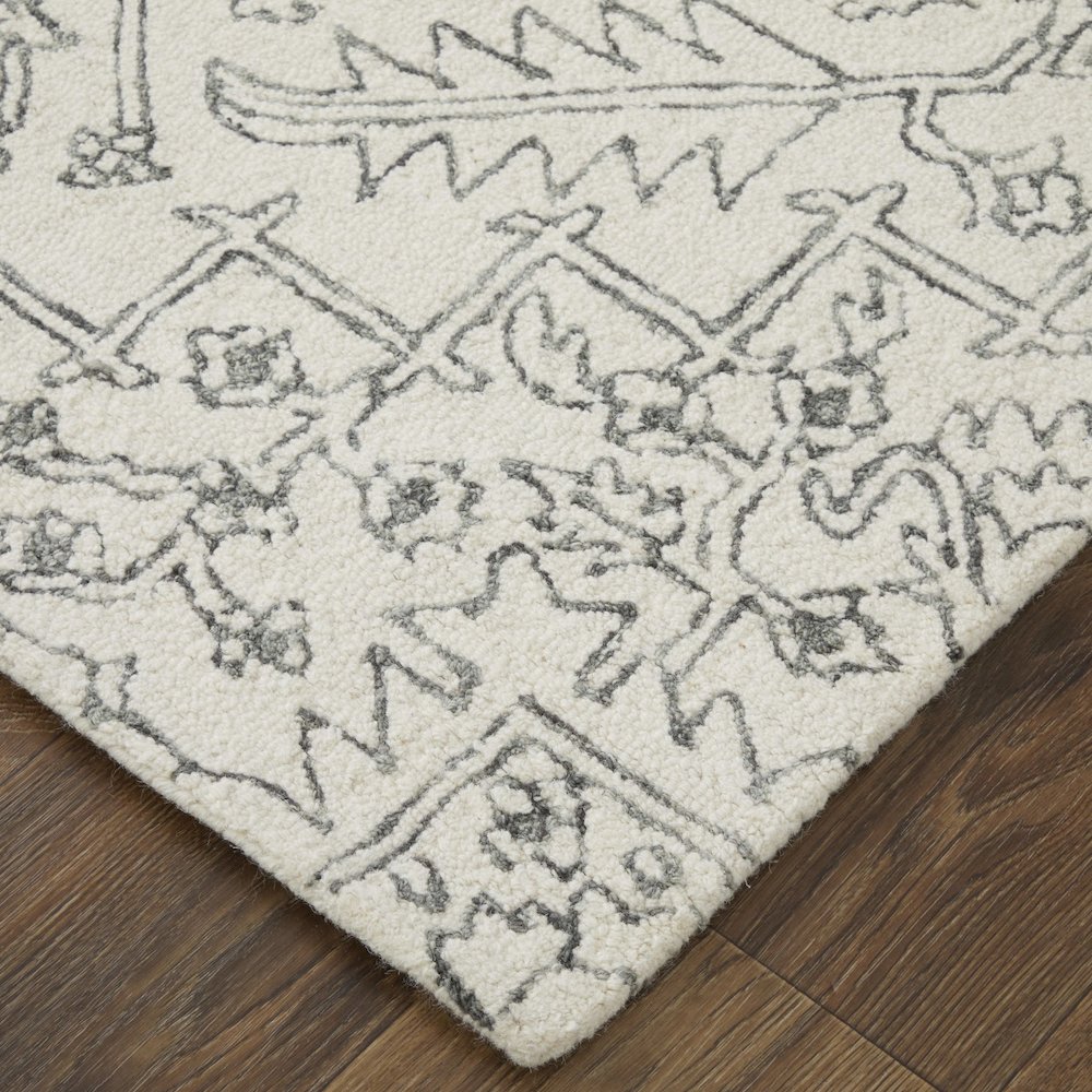 Belfort Transitional Medallion, White/Gray, 10' x 14' Area Rug. Picture 3