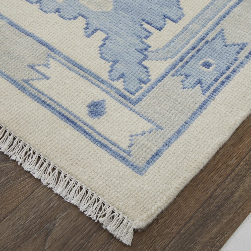 Karina Transitional Floral & Botanical, Ivory/Blue, 9'-6" x 13'-6" Area Rug. Picture 3