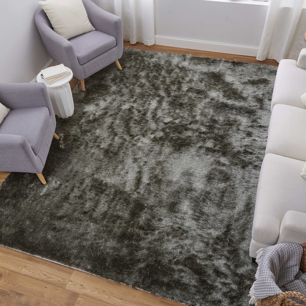 Indochine Modern Solid, Green, 4'-9" x 7'-6" Area Rug. Picture 2