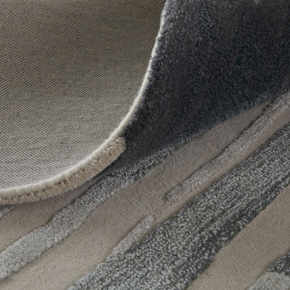 Anya Transitional Abstract, Ivory/Blue/Gray, 2' x 3' Accent Rug. Picture 8