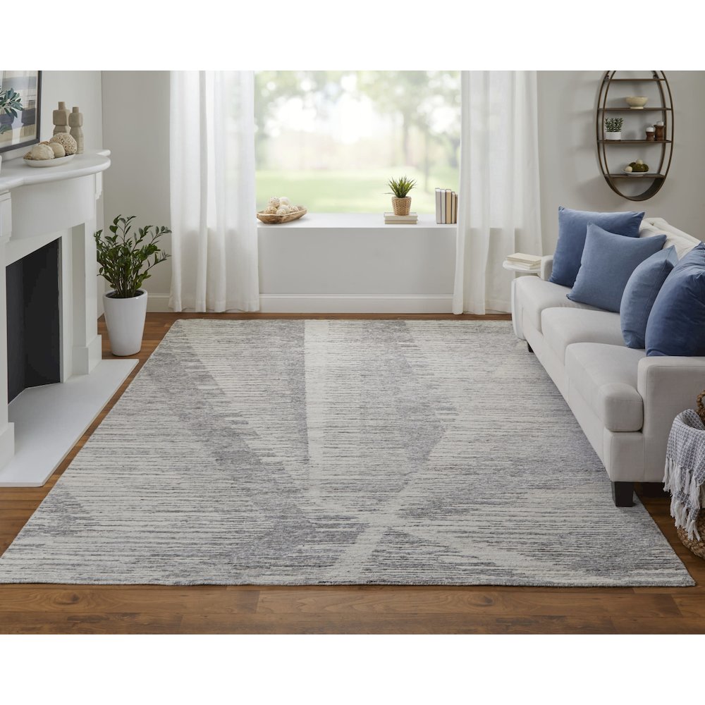 Brighton Modern Abstract, Ivory/Taupe/Silver, 8'-6" x 11'-6" Area Rug. Picture 2