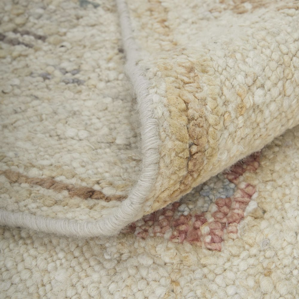 Grafton Transitional Floral & Botanical, Ivory/Orange/Gray, 2' x 3' Accent Rug. Picture 7