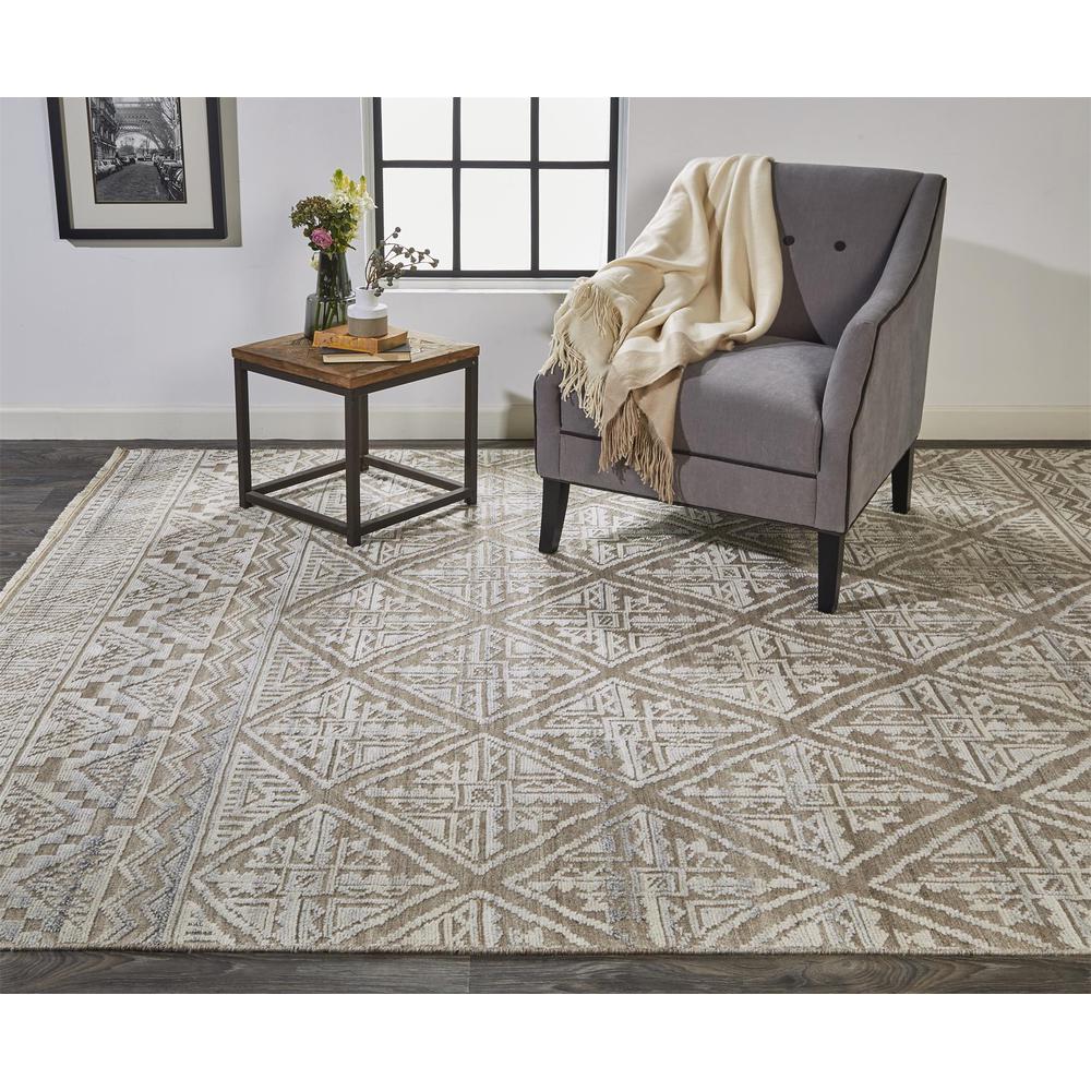 Payton Nomadic Diaimond Pattern Rug, Ivory/Tan, 5ft - 6in x 8ft - 6in Area Rug, 9806497FBGEGRYE50. Picture 1