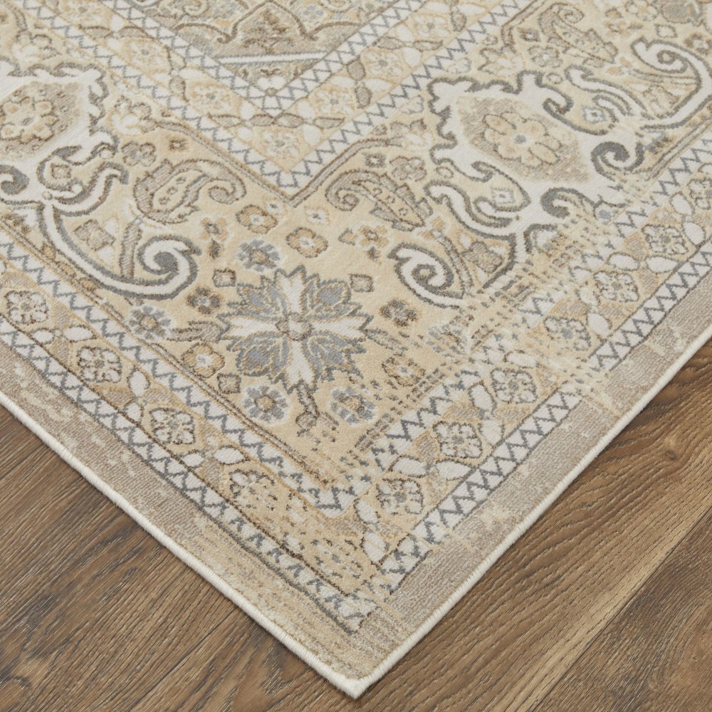 Celene Traditional Medallion, Brown/Ivory/Tan, 3'-9" x 5'-7" Accent Rug. Picture 3