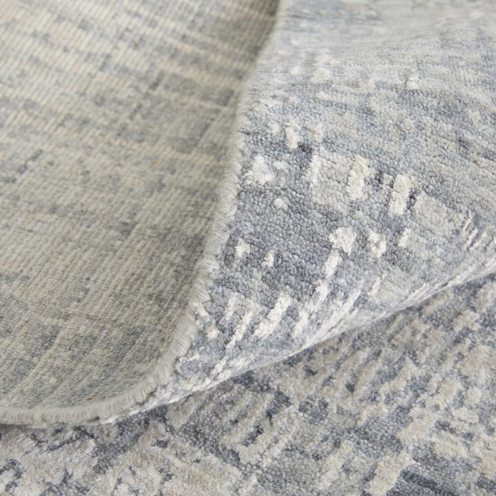 Eastfield Modern Abstract, Gray, 2' x 3' Accent Rug. Picture 7