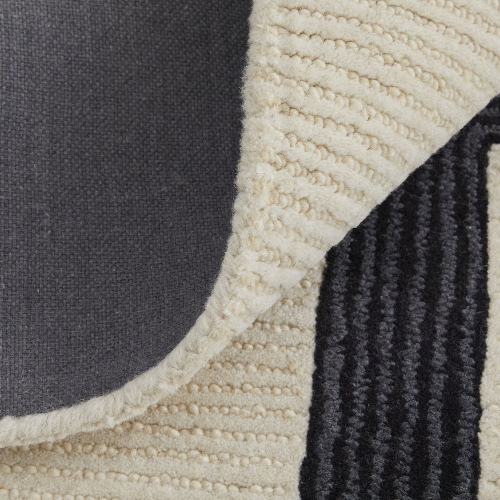 Maguire Transitional Abstract, Ivory/Gray/Black, 3'-6" x 5'-6" Accent Rug. Picture 7